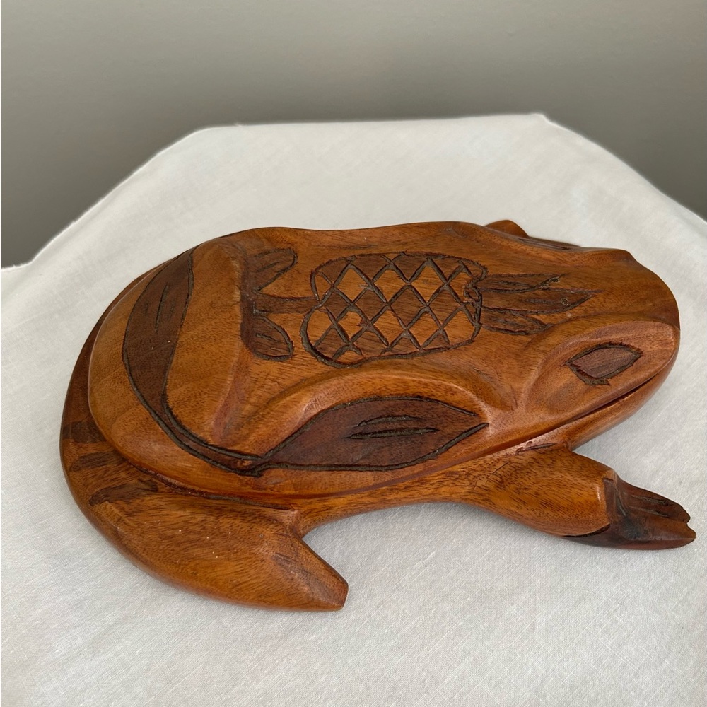 Carved Wooden Frog Box - Picture 2 of 9